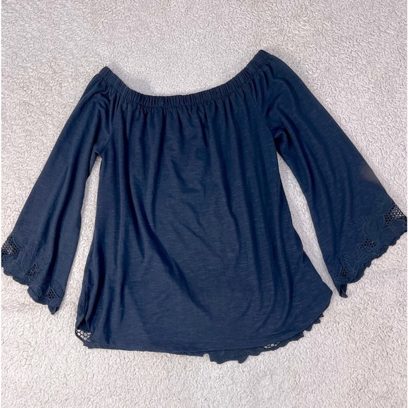 ADIVA Navy Blue Lazer Cutouts Top Tunic w/ Bell Sleeves Size Medium - Picture 1 of 9